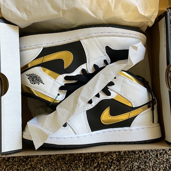 Nike Other - Jordan 1 Mid White Gold Back